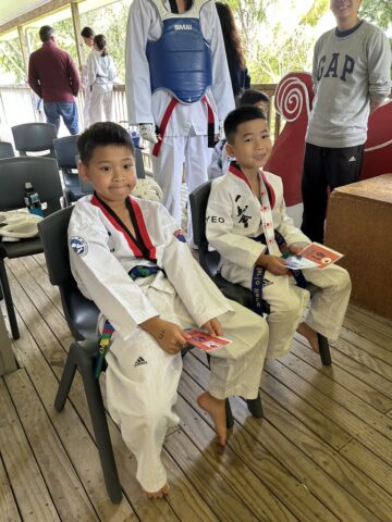 4AD4432F-BA55-4F14-94D7-C2C44026031F_1_105_c